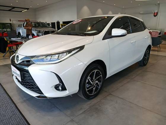 TOYOTA YARIS 1.5 16V FLEX XLS CONNECT MULTIDRIVE TOYOTA YARIS 1.5 16V FLEX XLS CONNECT MULTIDRIVE